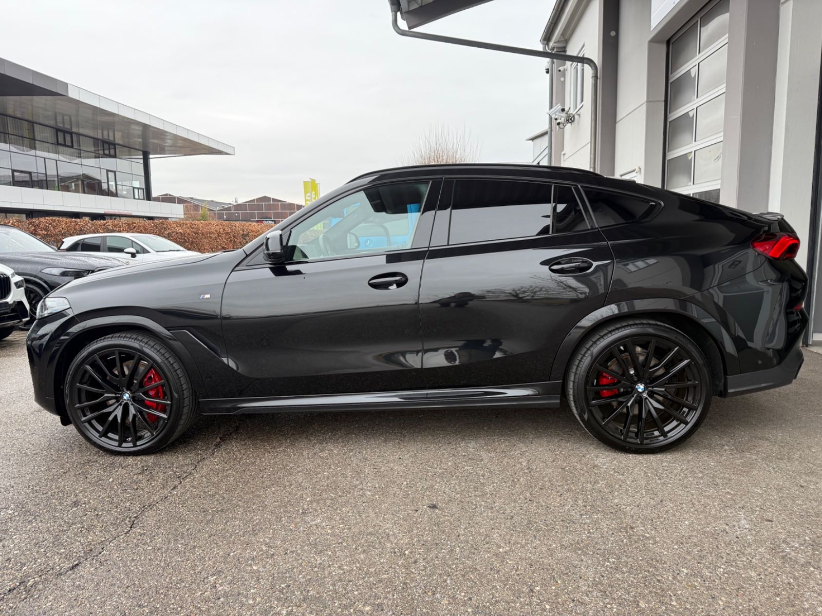 BMW X6 40 i xDrive M Sport - Samsaru's Car Outlet