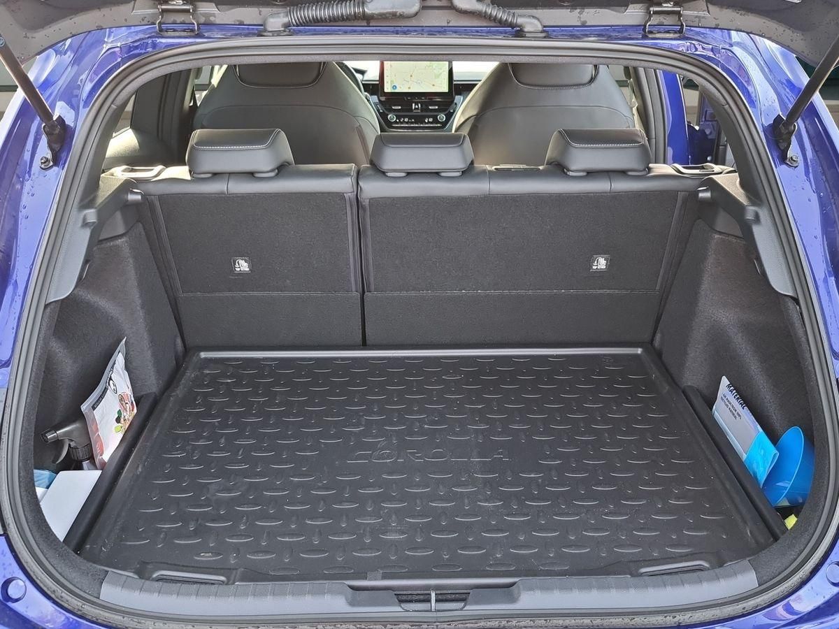Toyota Corolla 2.0 Lounge Allwetter+HUD+Matrix 350€/M.