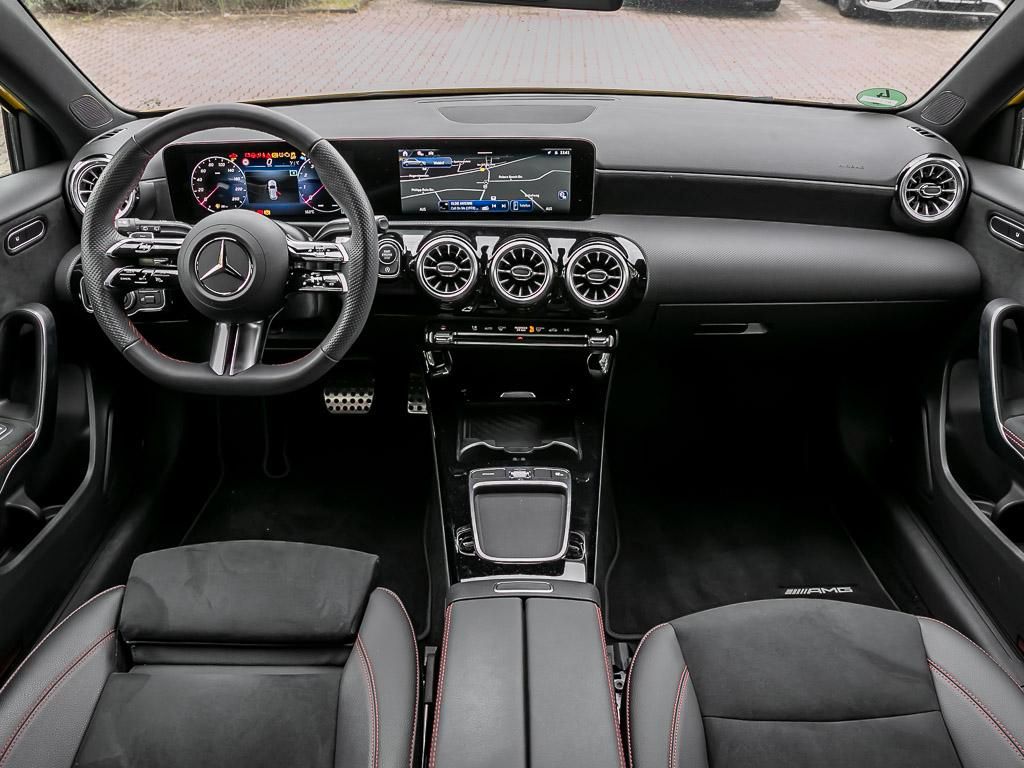 Mercedes-Benz A 180 AMG Advanced Plus - Samsaru's Car Outlet