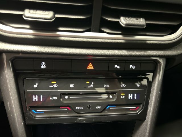 Volkswagen T-Roc 1.5 TSI DSG Style - Samsaru's Car Outlet