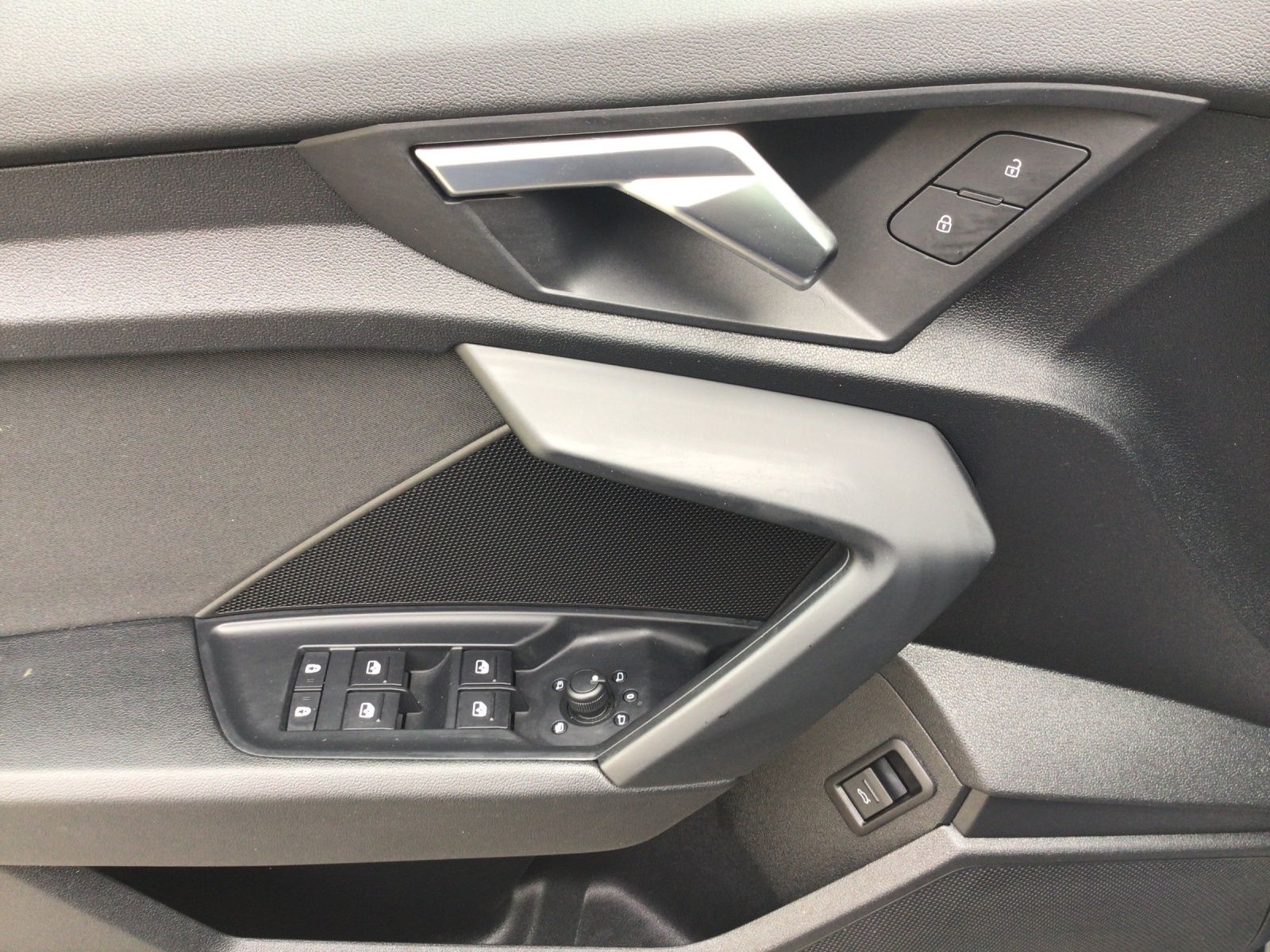 Audi A3 Limousine advanced 30 TFSI S-tronic Business/