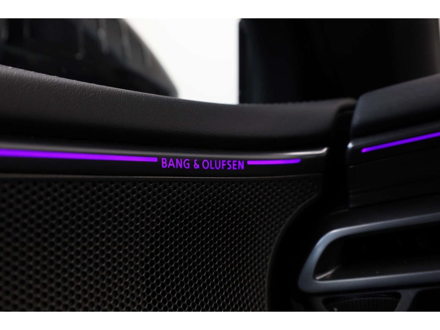 Audi A5 Avant e-hybrid quattro S line edition one B&O