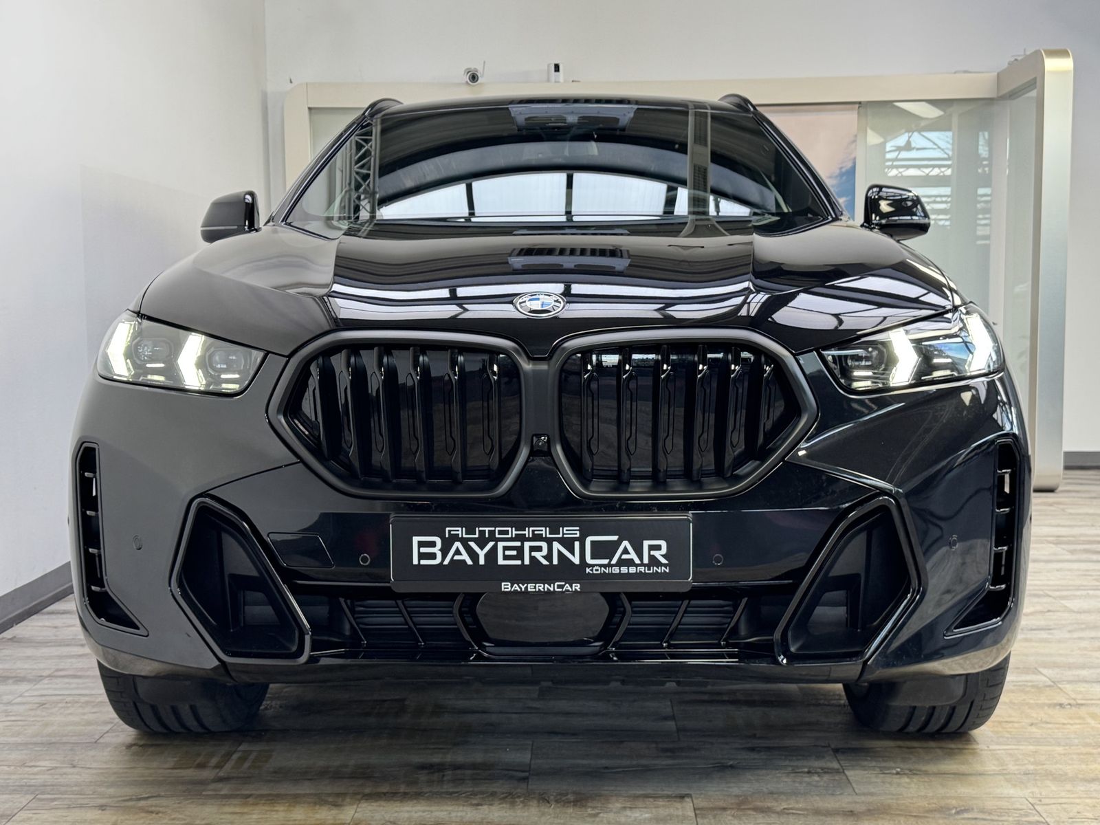 BMW X6 xDrive30d M Sport Pro 22Zoll AHK Pano ACC