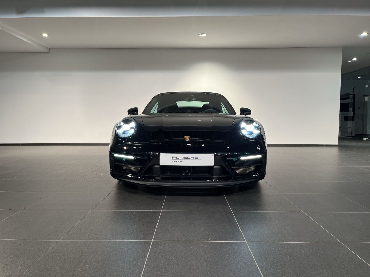 Porsche 992 911 Carrera 4 GTS Cabrio BOSE Surround View