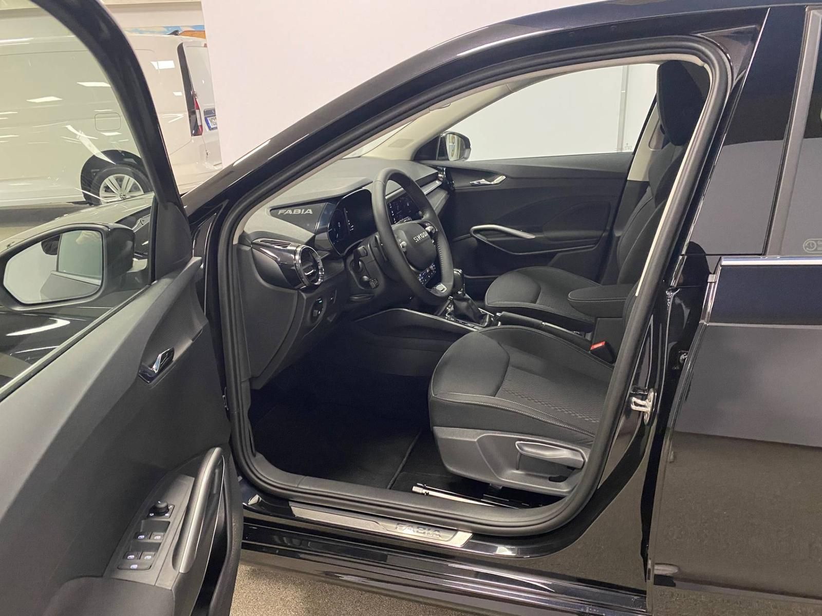 Skoda Fabia 1.0 TSI  DSG 130 Top Selection+ACC+TOTWINK