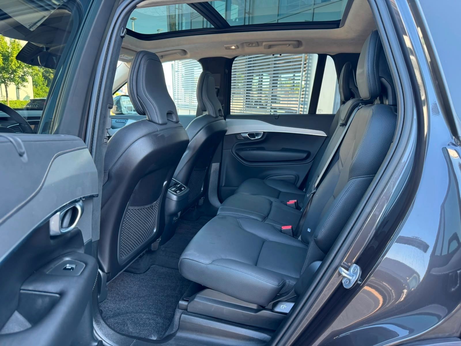 Volvo XC90 B5 D AWD ULTIMATE BRIGHT-360-AHK-Pano-Sthzg