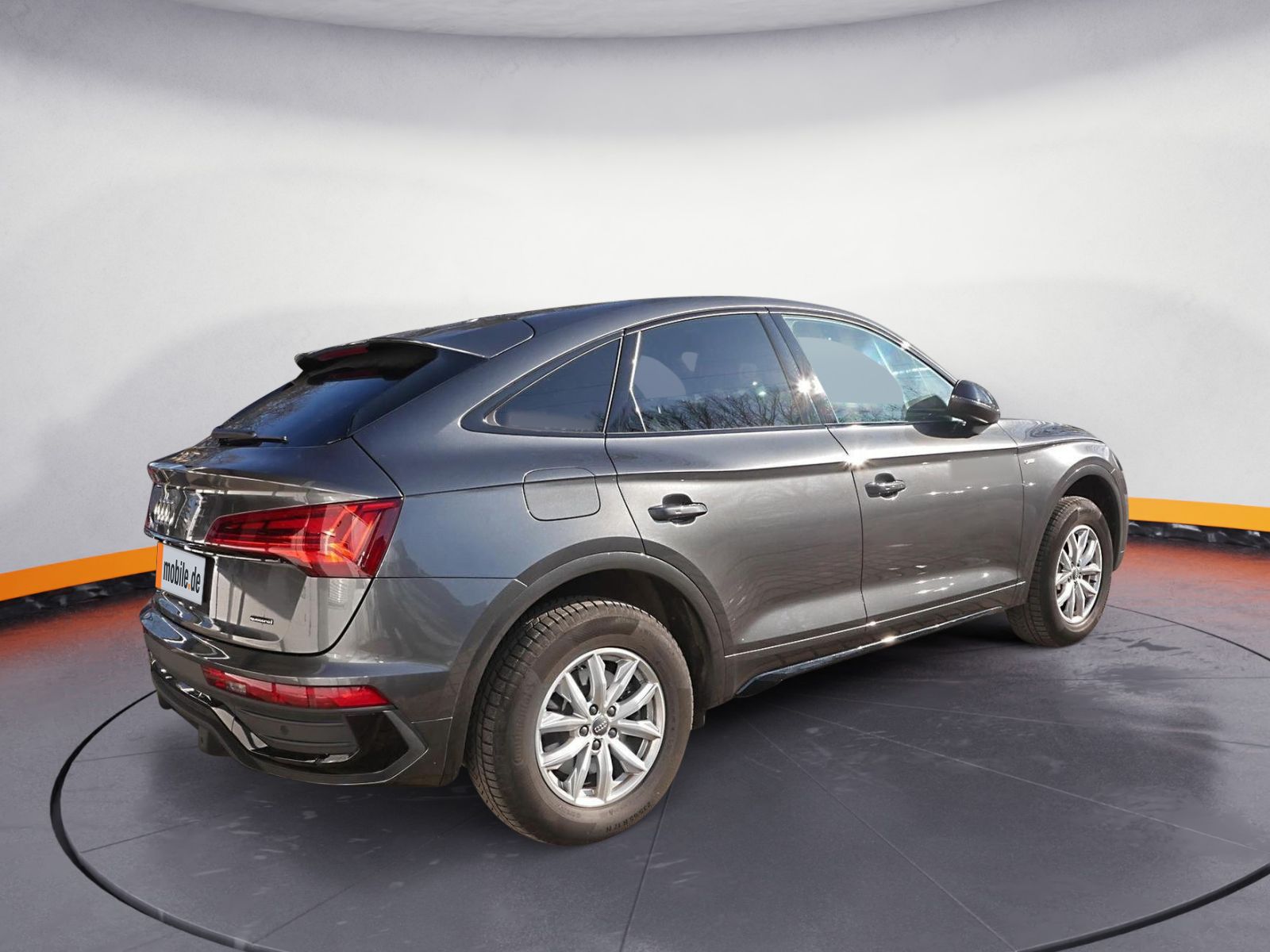 Audi Q5 Sportback 40 TDI quattro S line - Samsaru's Car Outlet