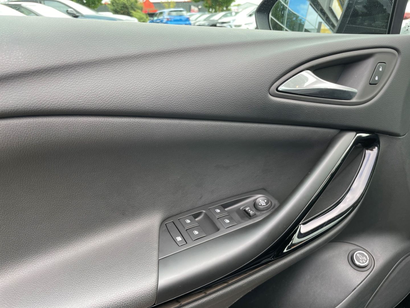 Opel Astra ST Business Elegance 1.5D - Samsaru's Car Outlet