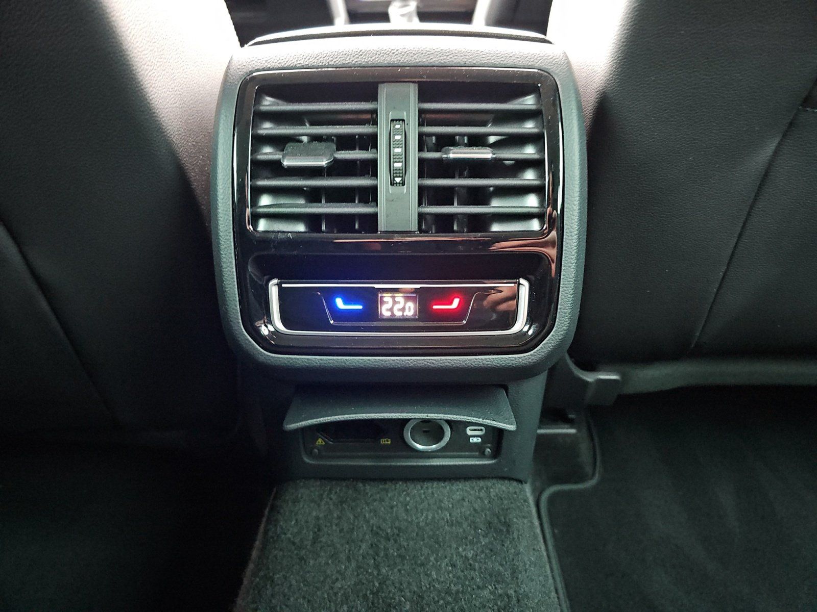 Volkswagen Passat Variant 2.0 TDI 4Motion BMT Elegance ACC