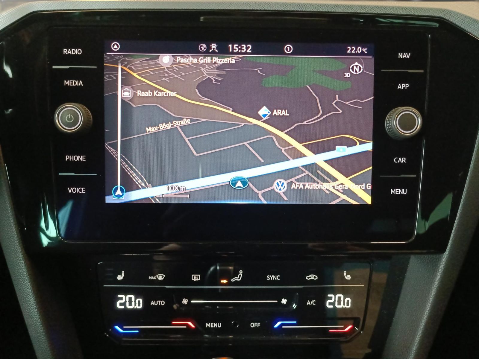 Volkswagen Passat Var. 1.5 TSI Business DSG - Samsaru's Car Outlet