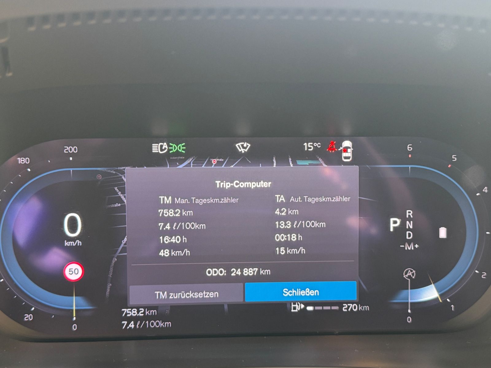 Volvo XC60 B4 PLUS DARK +PANO+GOOGLE+AHK+STANDHZG+1.HD