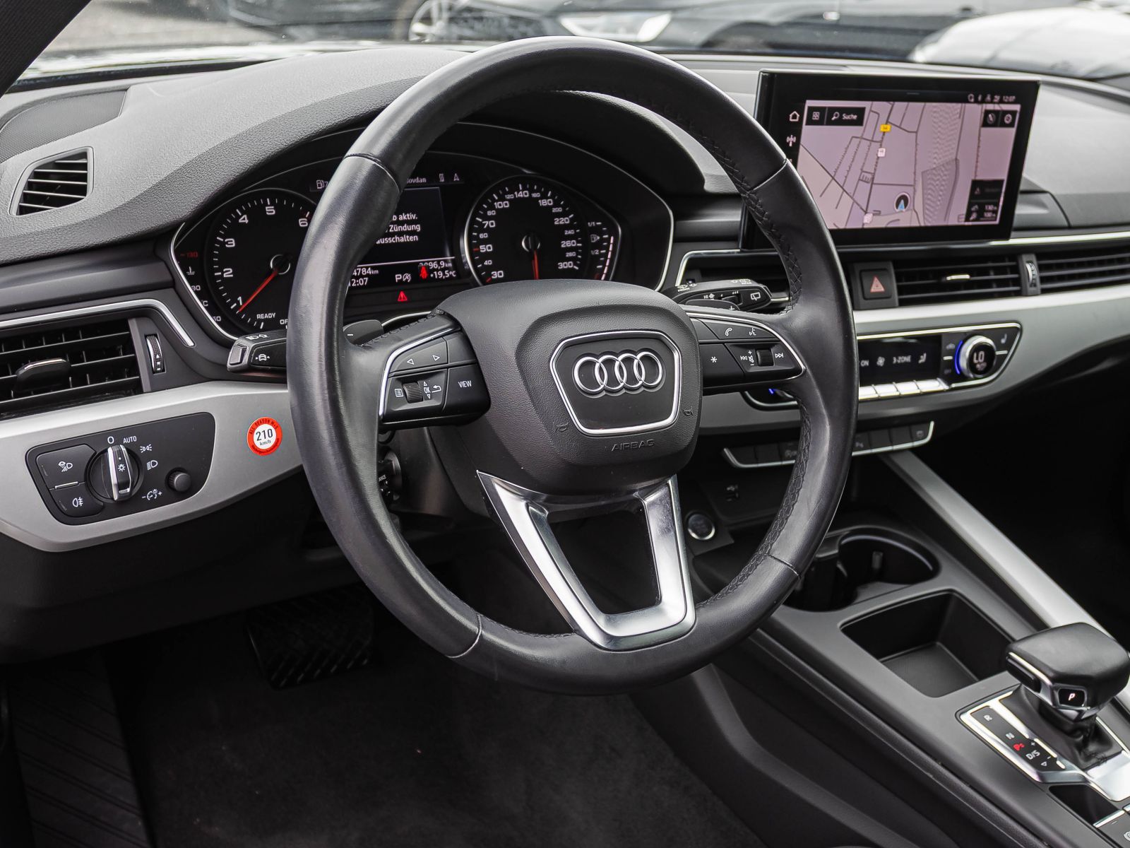Audi A4 Avant 35TFSI Stronic - Samsaru's Car Outlet
