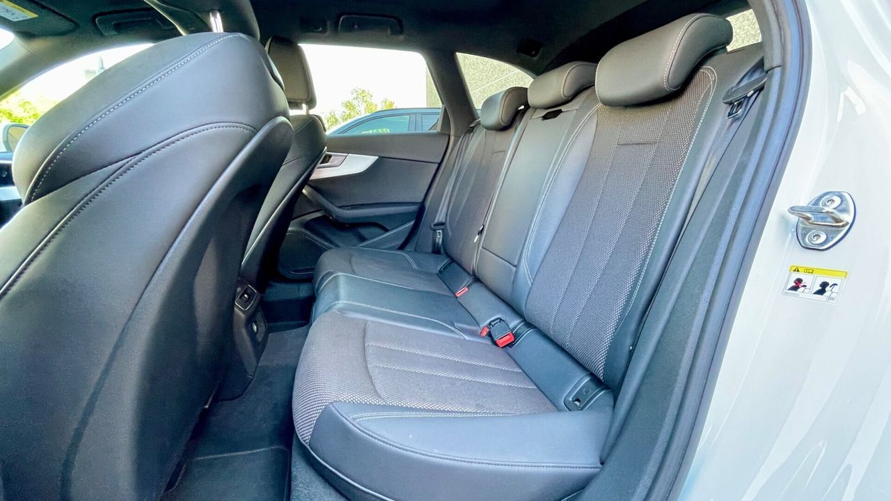 Audi A4 Avant 35 TDI S-TRONIC - Samsaru's Car Outlet