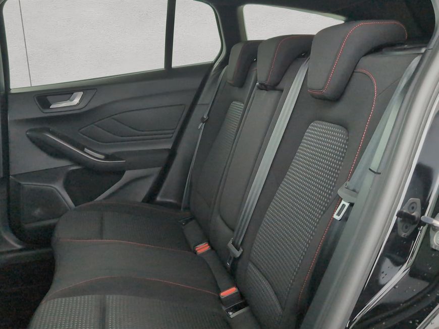 Ford Focus Turnier Hybrid Aut. ST-LINE X AHK+LED+NAVI