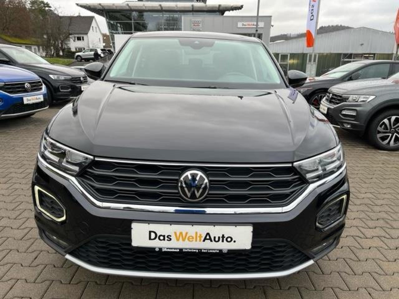 Volkswagen T-Roc Active 1.5 TSI - Samsaru's Car Outlet