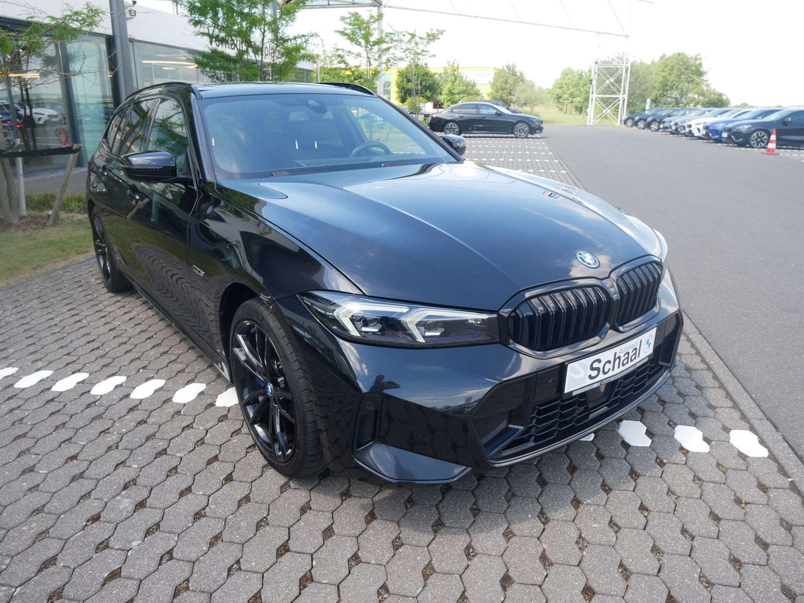 BMW 330e xDrive Touring M Sportpaket HK HiFi DAB