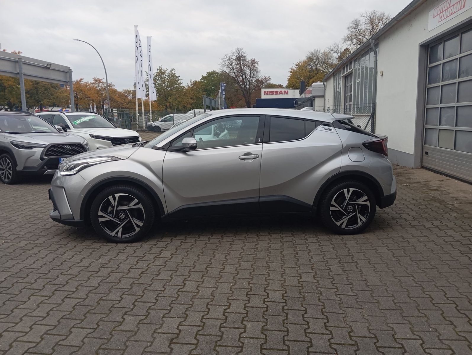 Toyota C-HR 2.0l Hybrid Automatik Team D, Toter Winkel