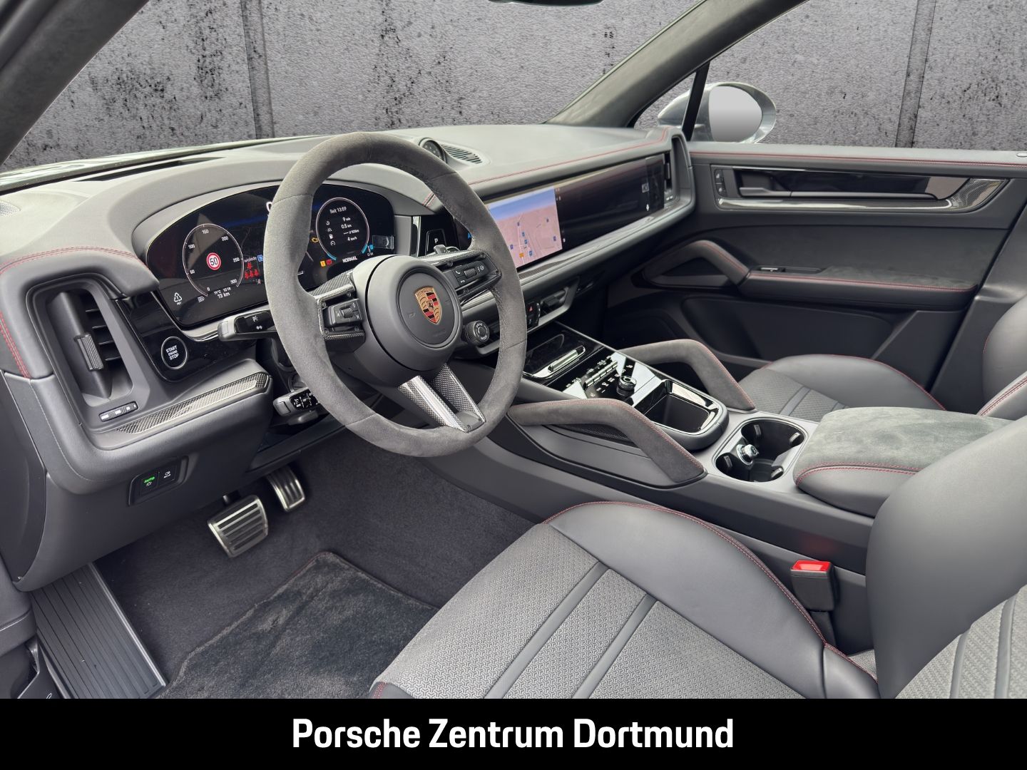 Porsche Cayenne GTS Hinterachslenkung Head-Up Display
