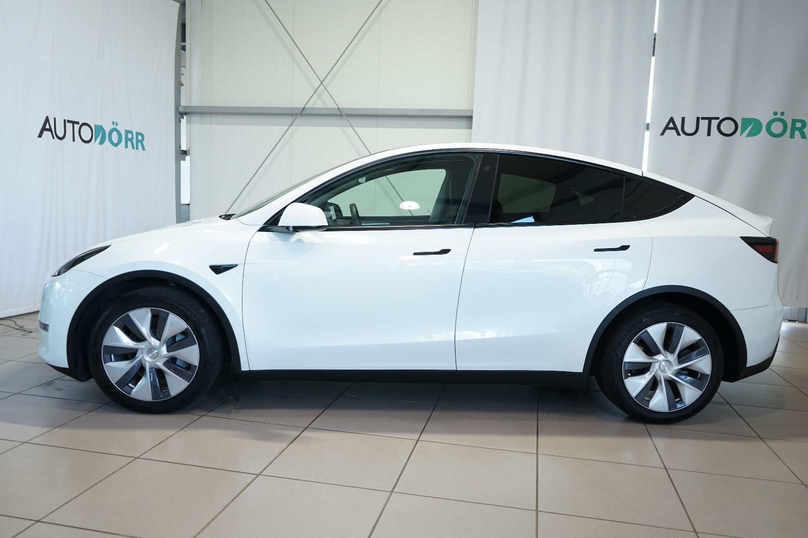 Tesla Model Y Long Range DualMotorAWD Autopilot 92%SoH