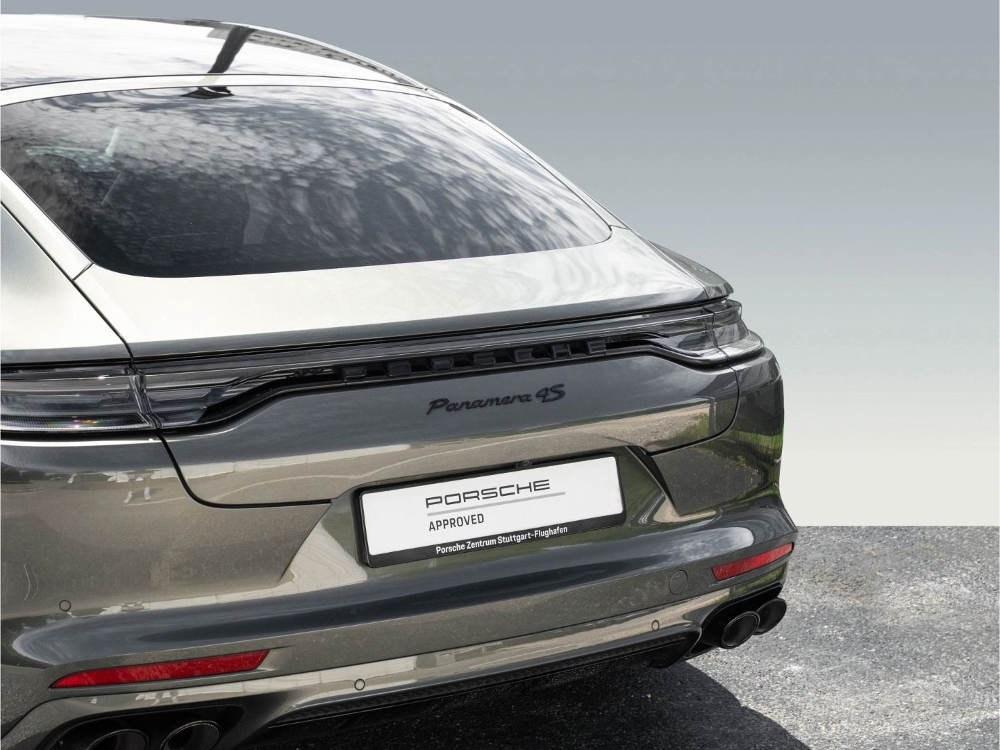 Porsche Panamera 4S Executive Sport Chrono Paket 21-Zoll