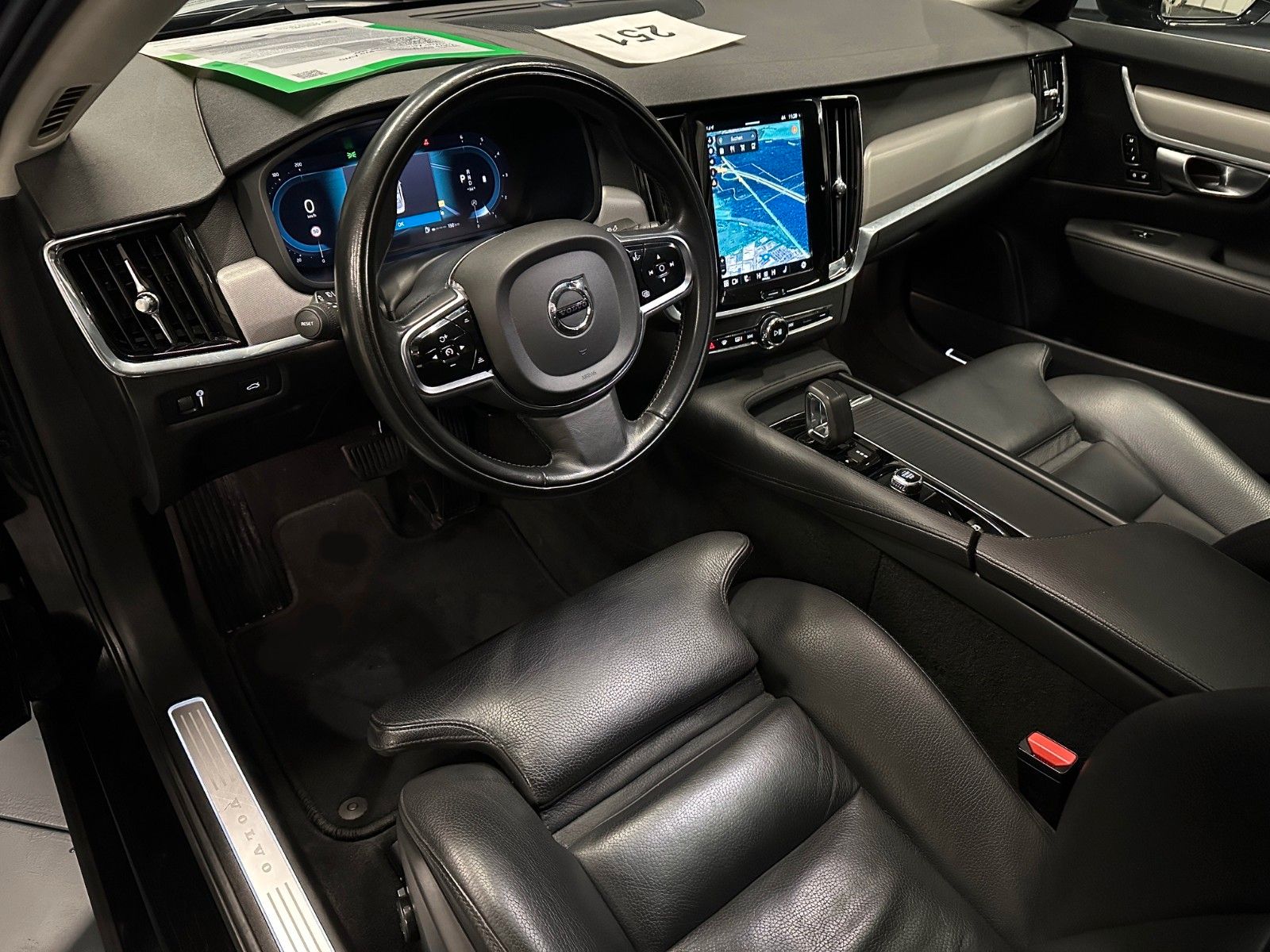 Volvo S90 Momentum Pro AWD *19Zoll*Xenium-Paket*360*