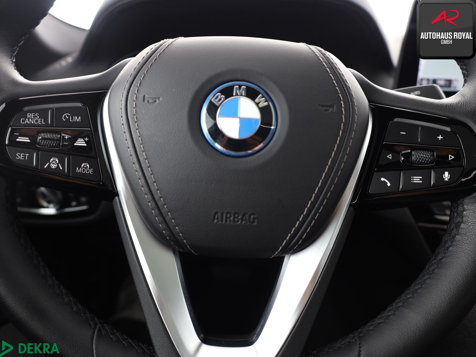 BMW 530 e xDrive 360GRAD,KEYLESS,MEMORY,AMBIENTE,1.H