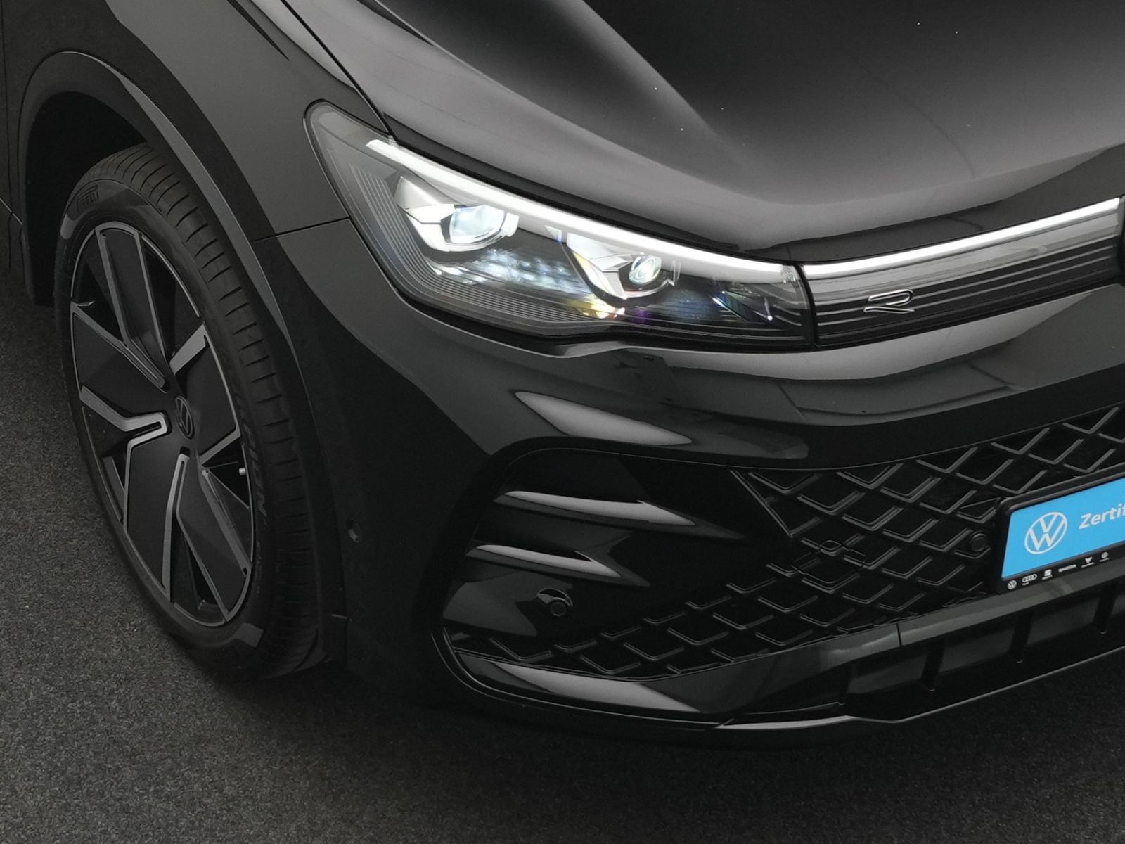 Volkswagen Tiguan R-Line 1.5 TSI eHybrid DSG AHK*R-KAM*NAV