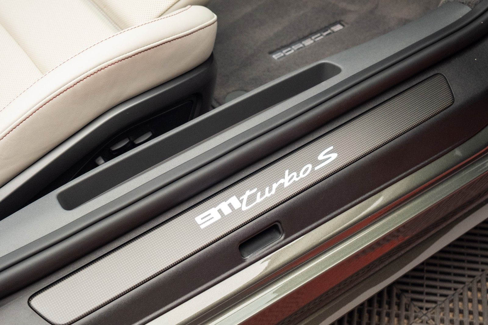 Porsche 992 Turbo S Cabriolet Warranty