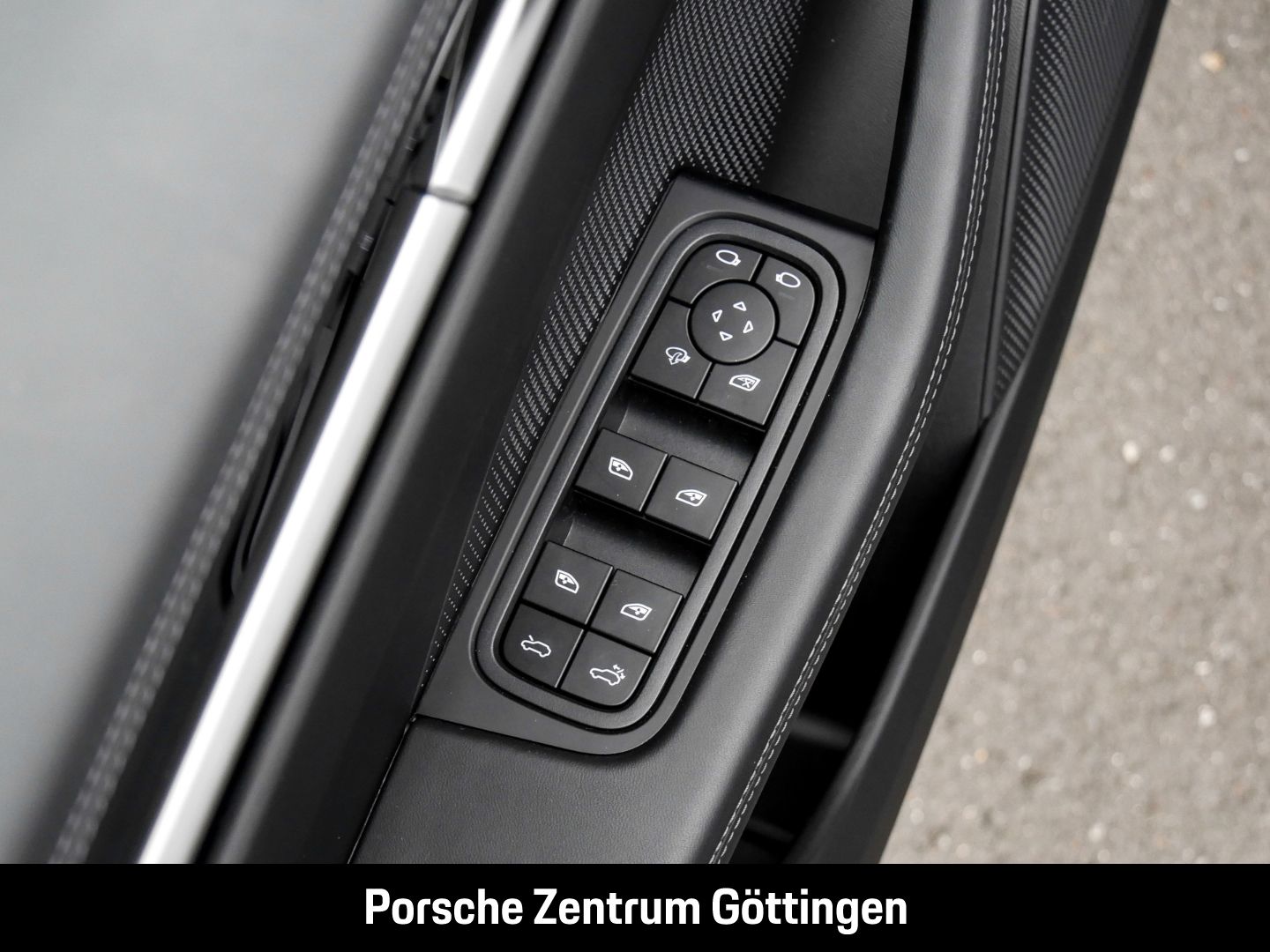 Porsche Macan 4 BOSE Surround-View Abstandstempomat LED