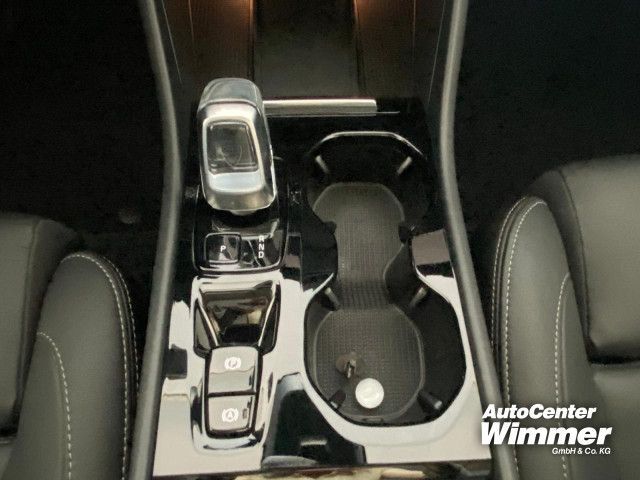 Volvo XC40 B3 B DKG Plus Dark Business + SD + el. AHK