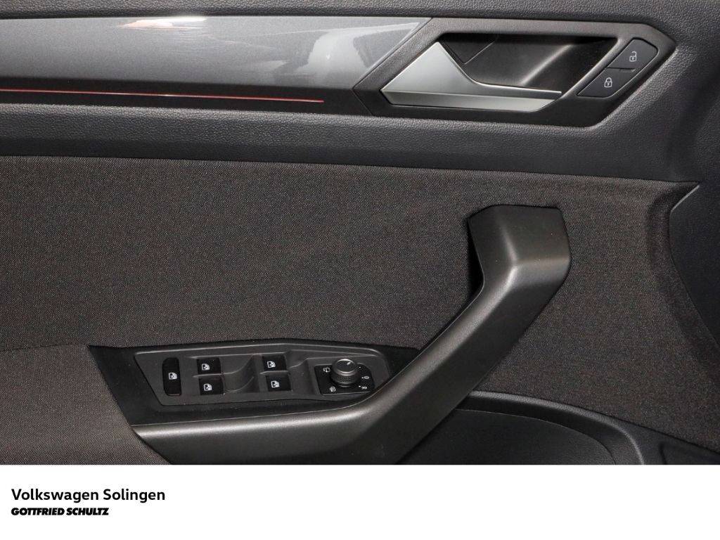 Volkswagen T-Roc 1.5 TSI Sport DSG - Samsaru's Car Outlet