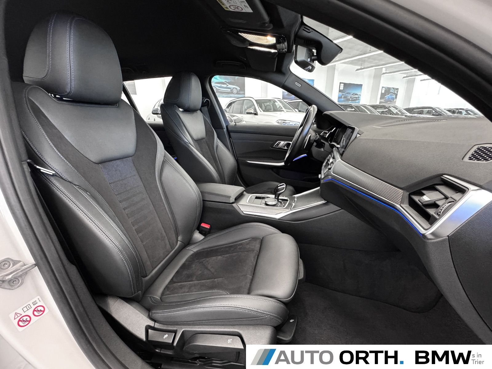 BMW 330i xDrive Touring M-Sport - Samsaru's Car Outlet