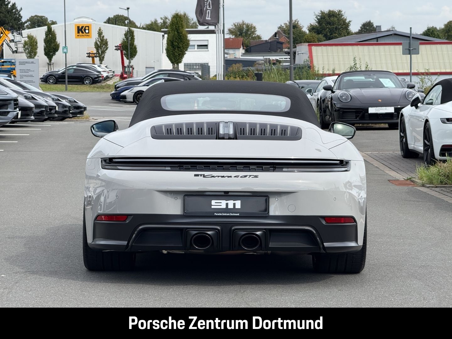 Porsche 992 911 Carrera 4 GTS Cabrio Burmester Clubleder