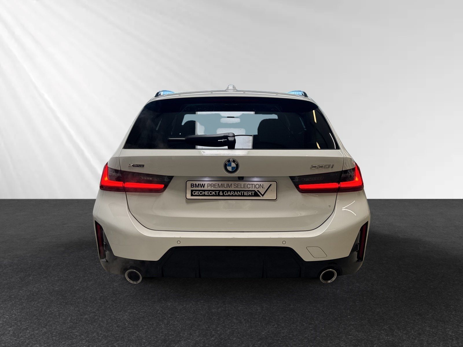 BMW 330i xDrive Touring M Sport|Pano|19"LMR|Head-Up