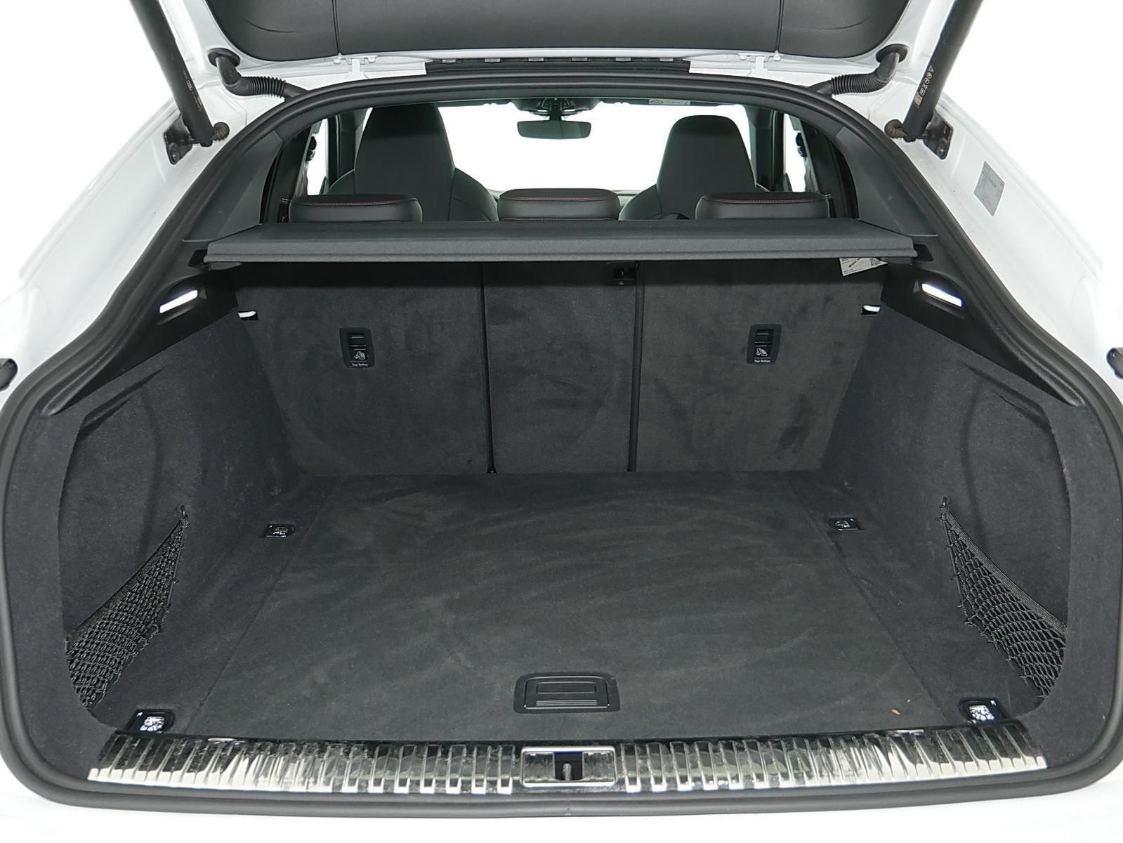 Audi Q8 Sportback S line 55 e-tron quattro - Samsaru's Car Outlet
