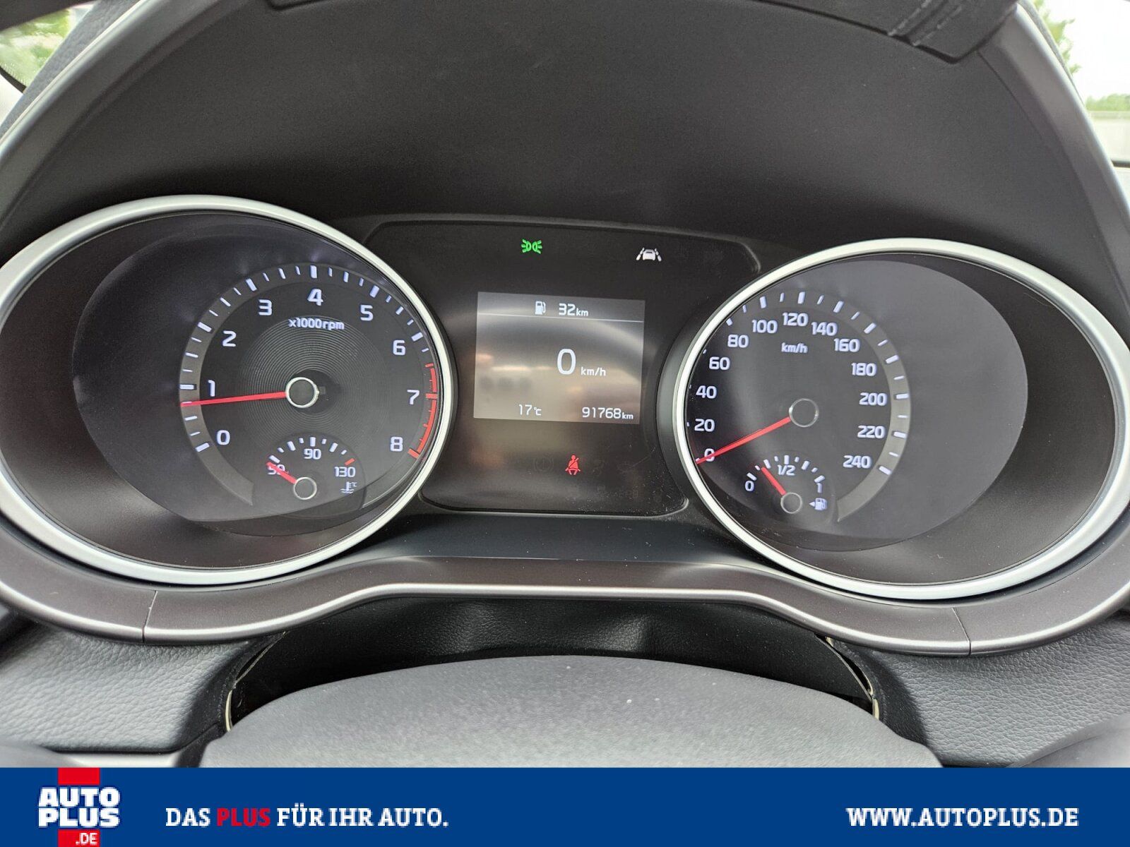 Kia Ceed SW 1.4 Attract - Samsaru's Car Outlet