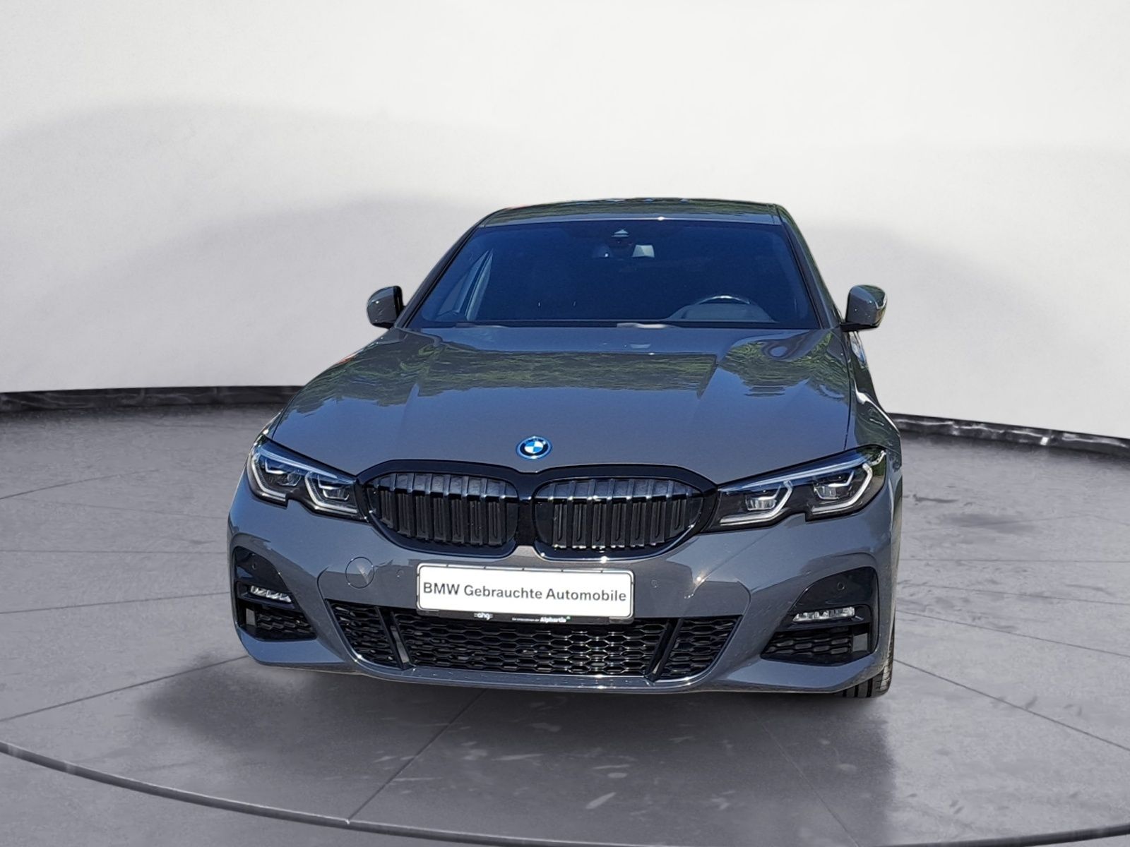BMW 330e M Sport - Samsaru's Car Outlet