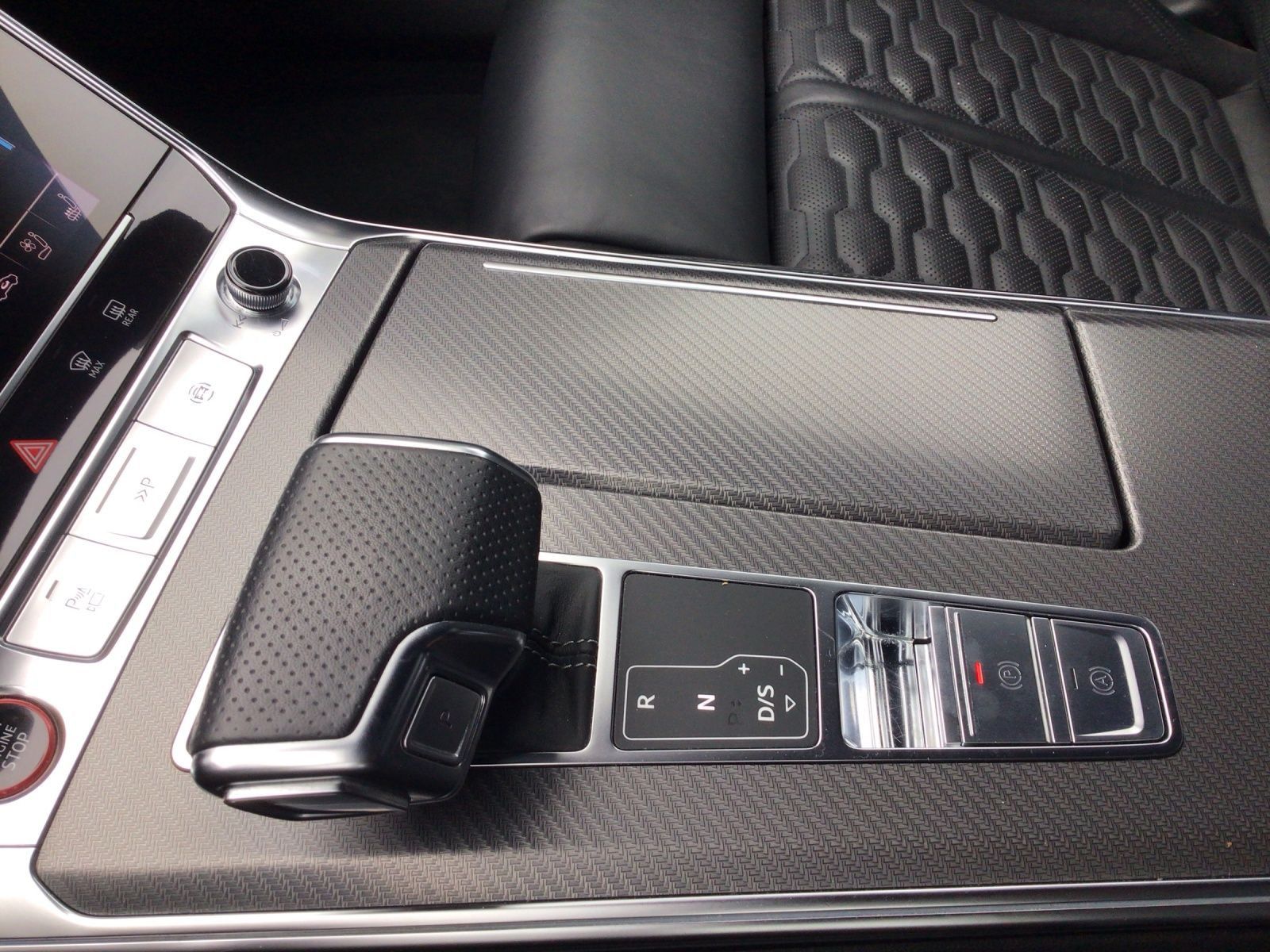 Audi RS6 Avant TFSI Q 305KM/H LM22 PANO BuO OPS+