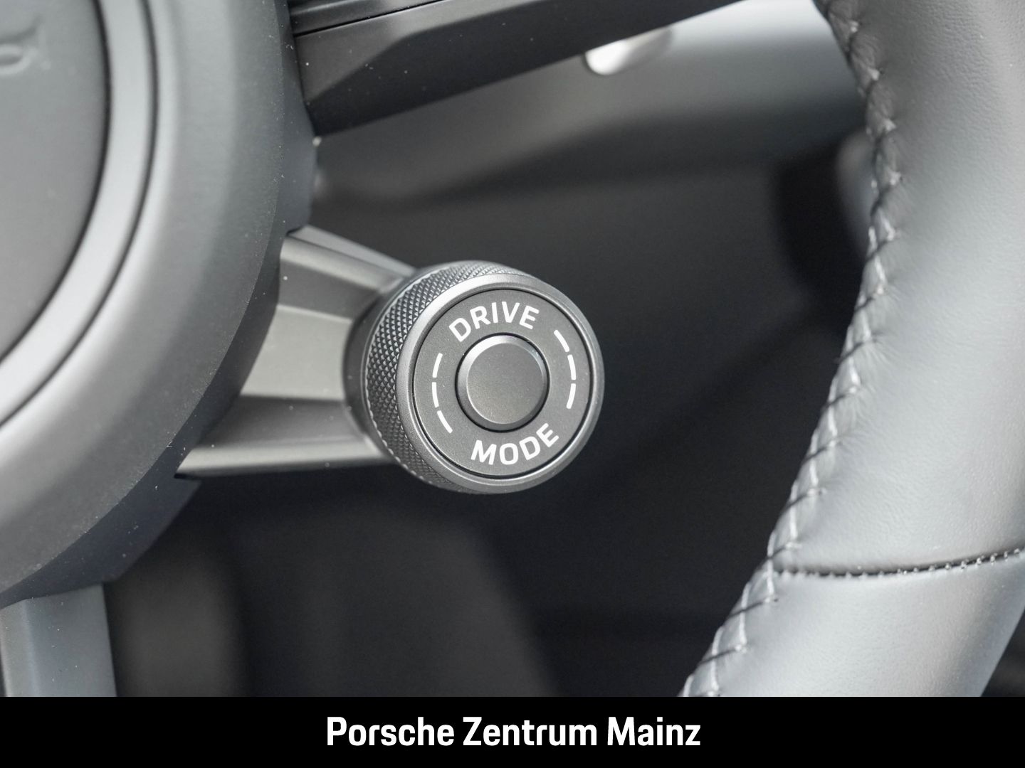 Porsche Cayenne E-Hybrid BOSE,Spo.Aga.,Pano.,HUD,Beif.Di
