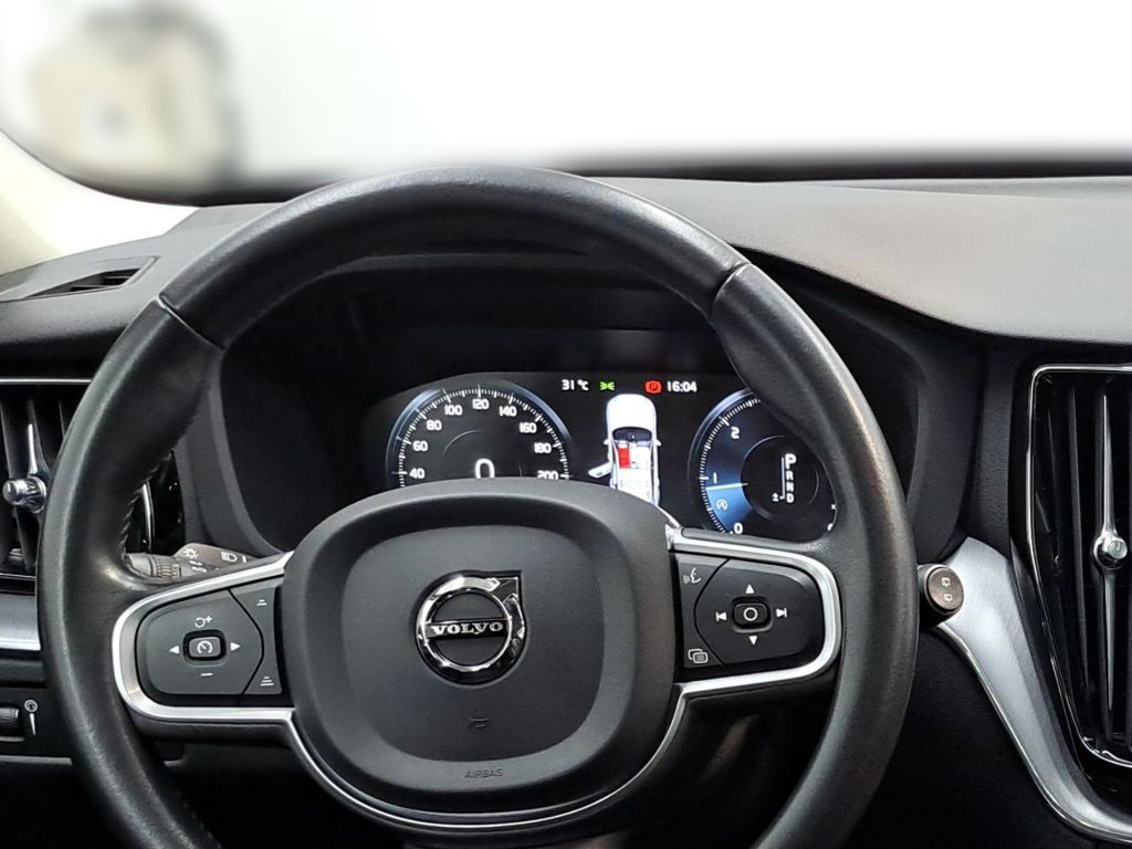 Volvo XC60 D4 Geartronic Momentum Pro - Samsaru's Car Outlet