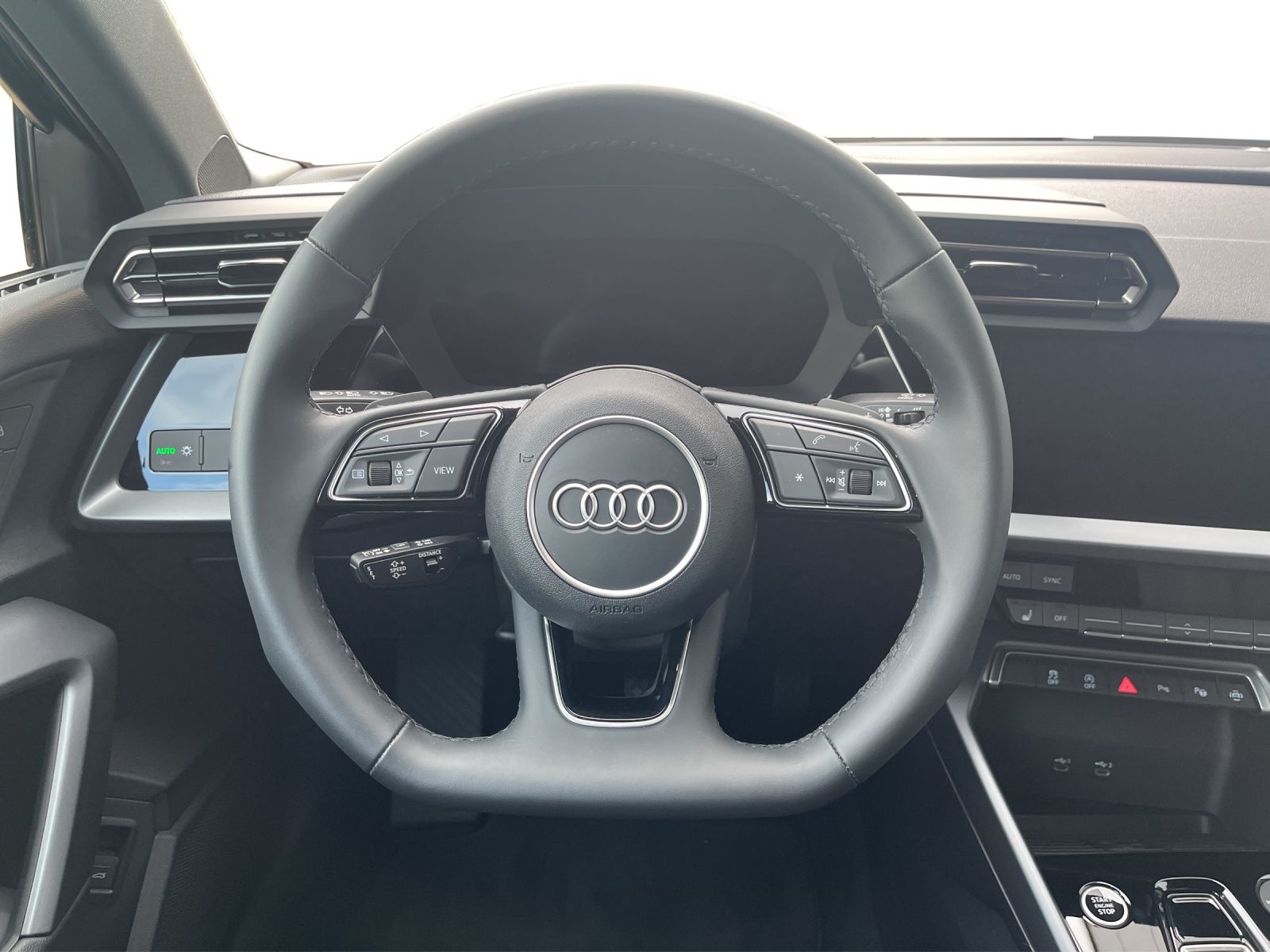 Audi A3 Limousine 30 TFSI advanced - Samsaru's Car Outlet