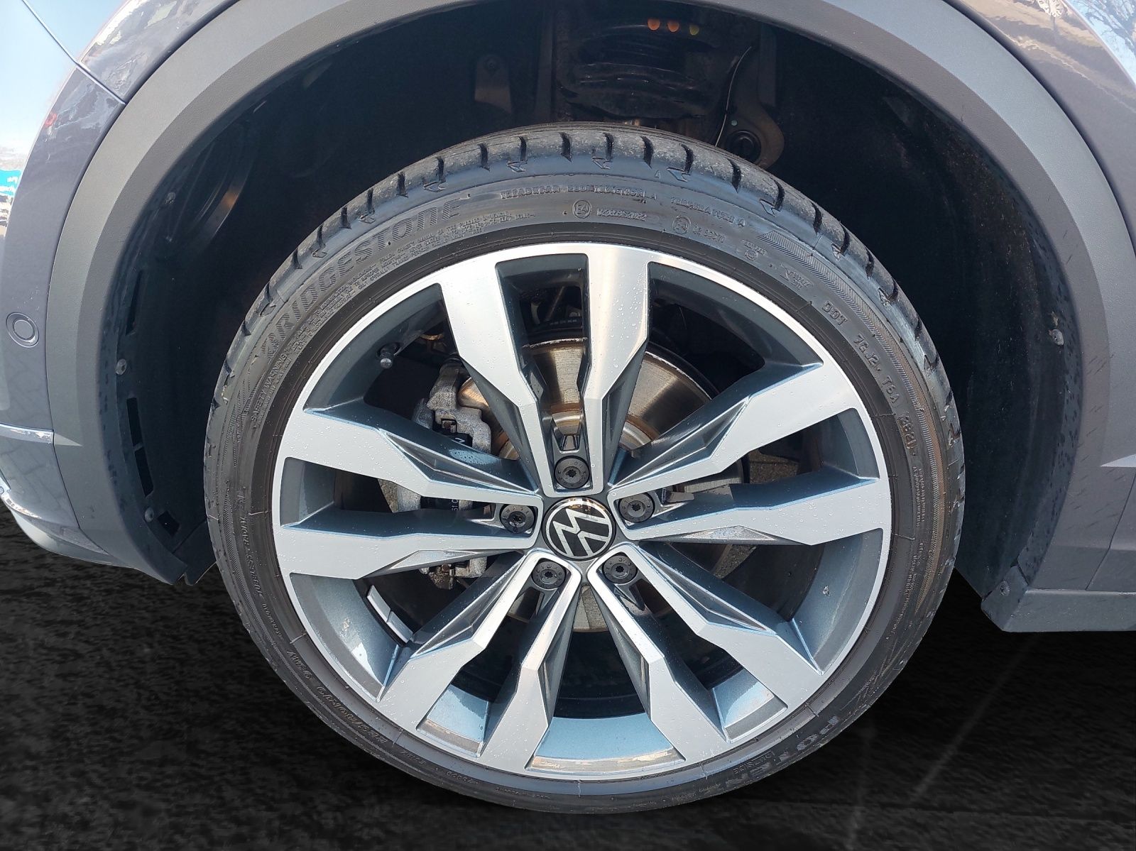 Volkswagen T-Roc R-Line Black - Samsaru's Car Outlet