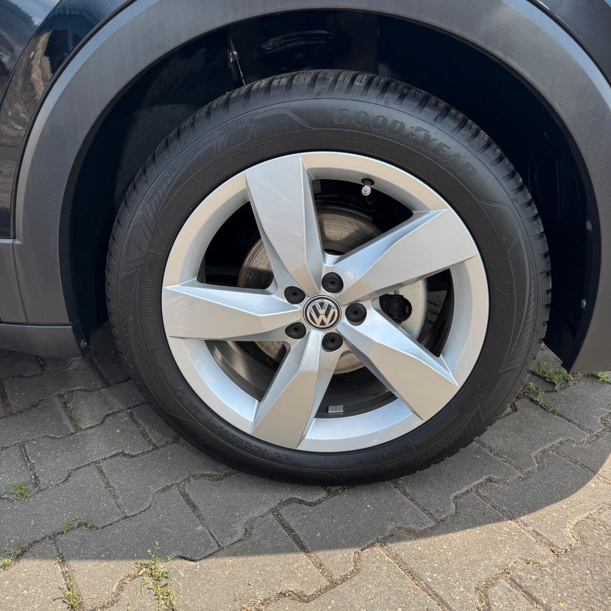 Volkswagen T-Cross Style - Samsaru's Car Outlet