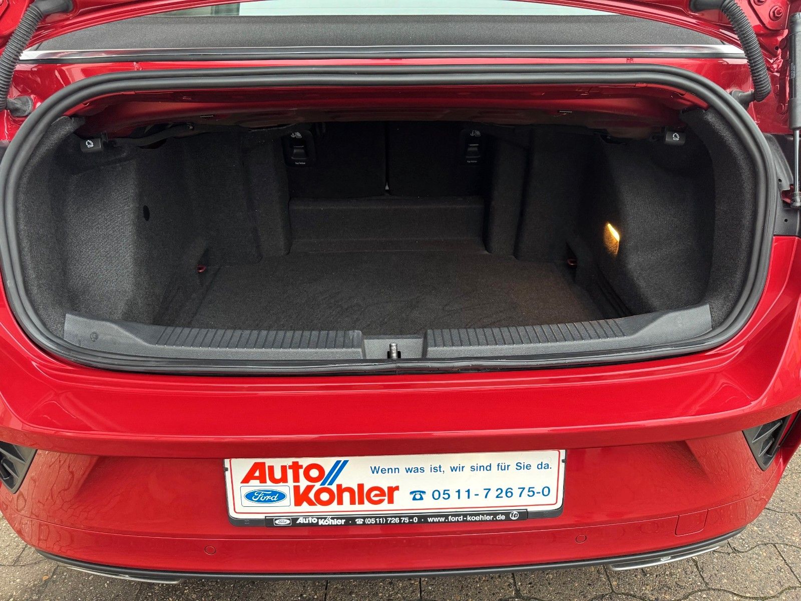 Volkswagen T-Roc R-Line - Samsaru's Car Outlet