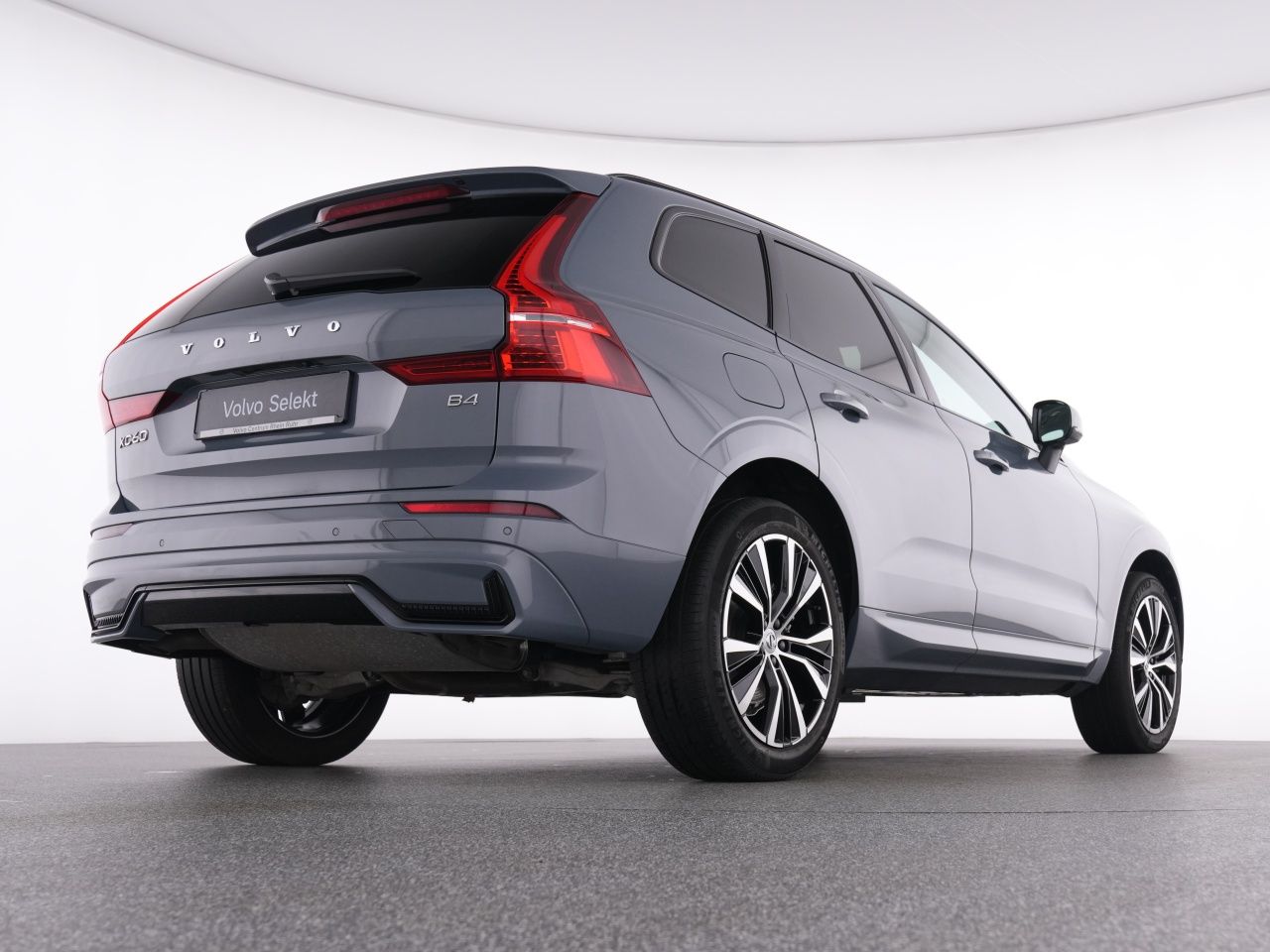 Volvo XC60 B4 Plus Dark+FAP+LM20+MET+WINERPAK+MEMORY+