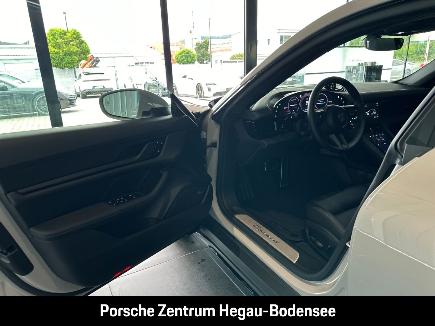 Porsche Taycan 4 Cross Turismo/Offroad Design Paket/LED/