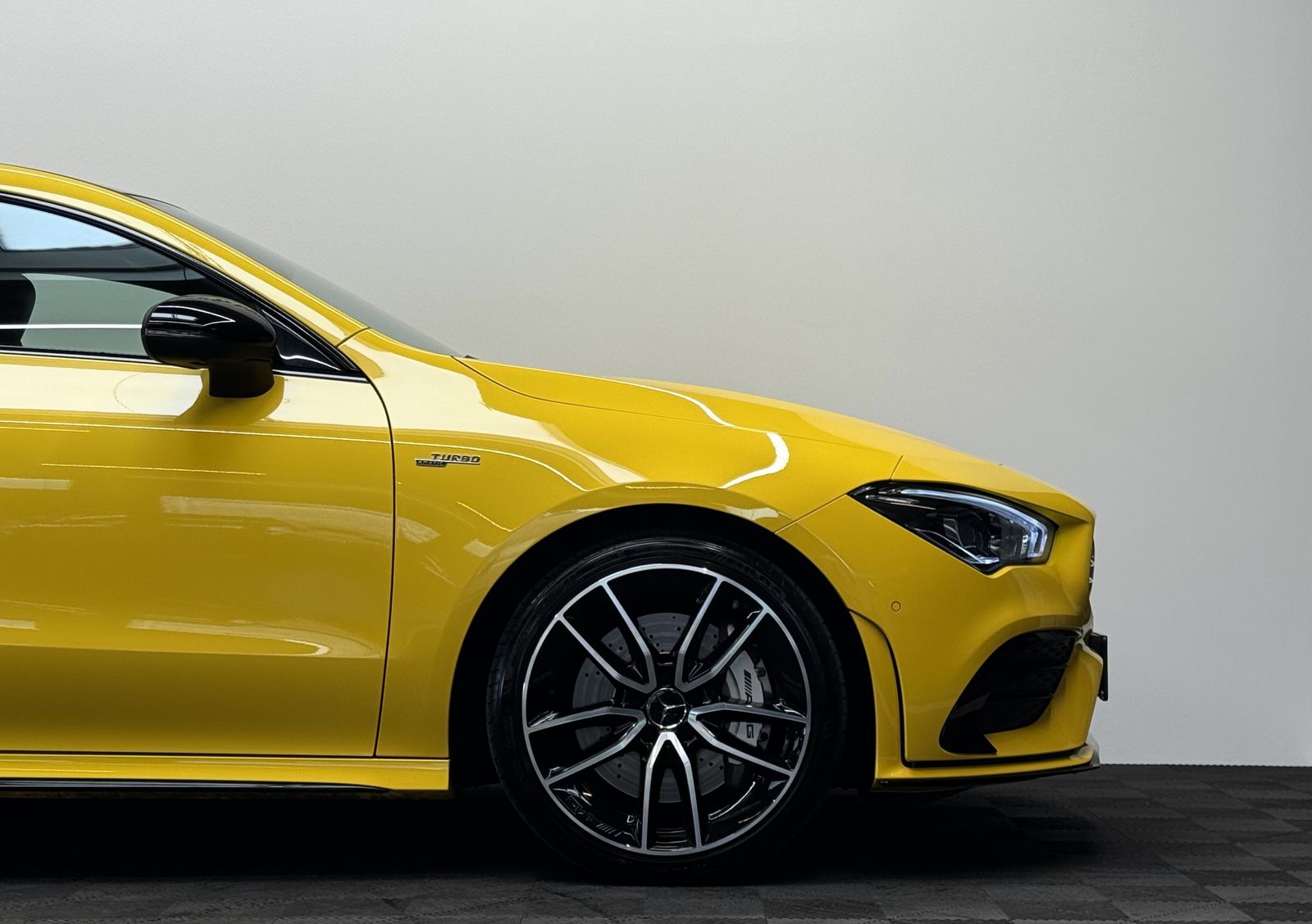 Mercedes-Benz CLA 35 AMG 4M Coupé - Samsaru's Car Outlet