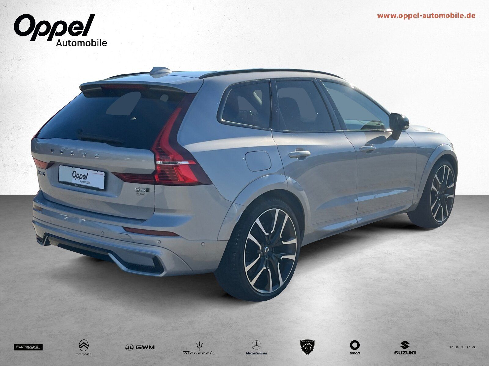 Volvo XC60 B5 AWD Ultimate Dark SHD+AHK+NAVI+360°K
