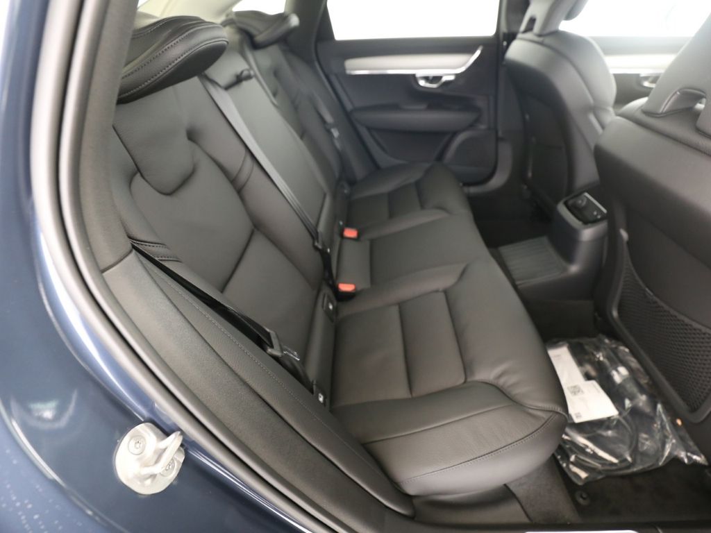 Volvo S90 Core Recharge Plug-In Hybrid AWD StandHZG Di
