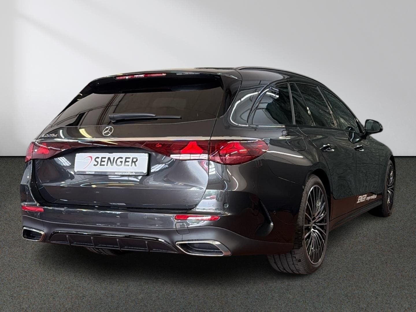 Mercedes-Benz E 220 d T AMG Night Pano 20" Burmester 360° AHK